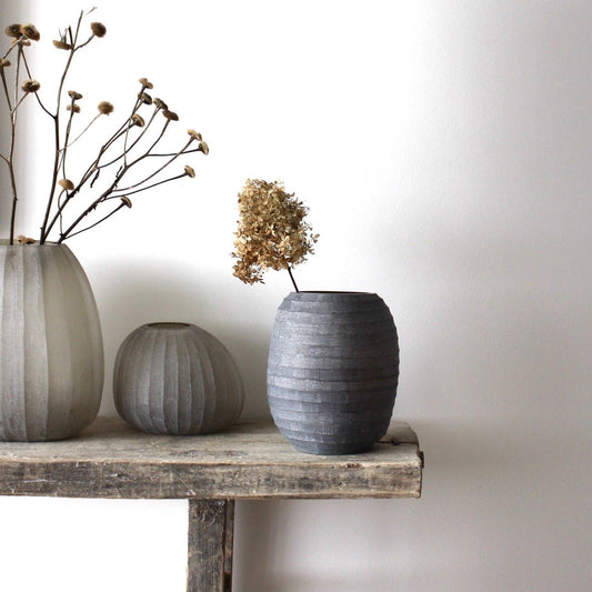 Organic Vase 03 - Smoke Grey
