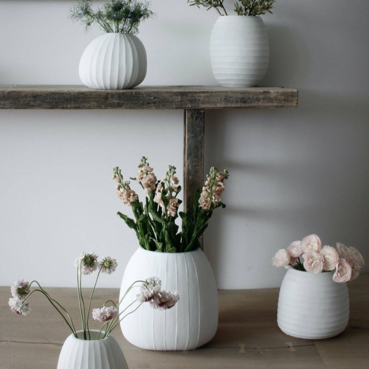 Organic Vase 02 - Opal White