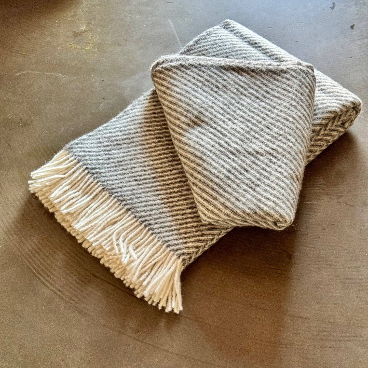 Laesoe Wool Throw - Dark Grey