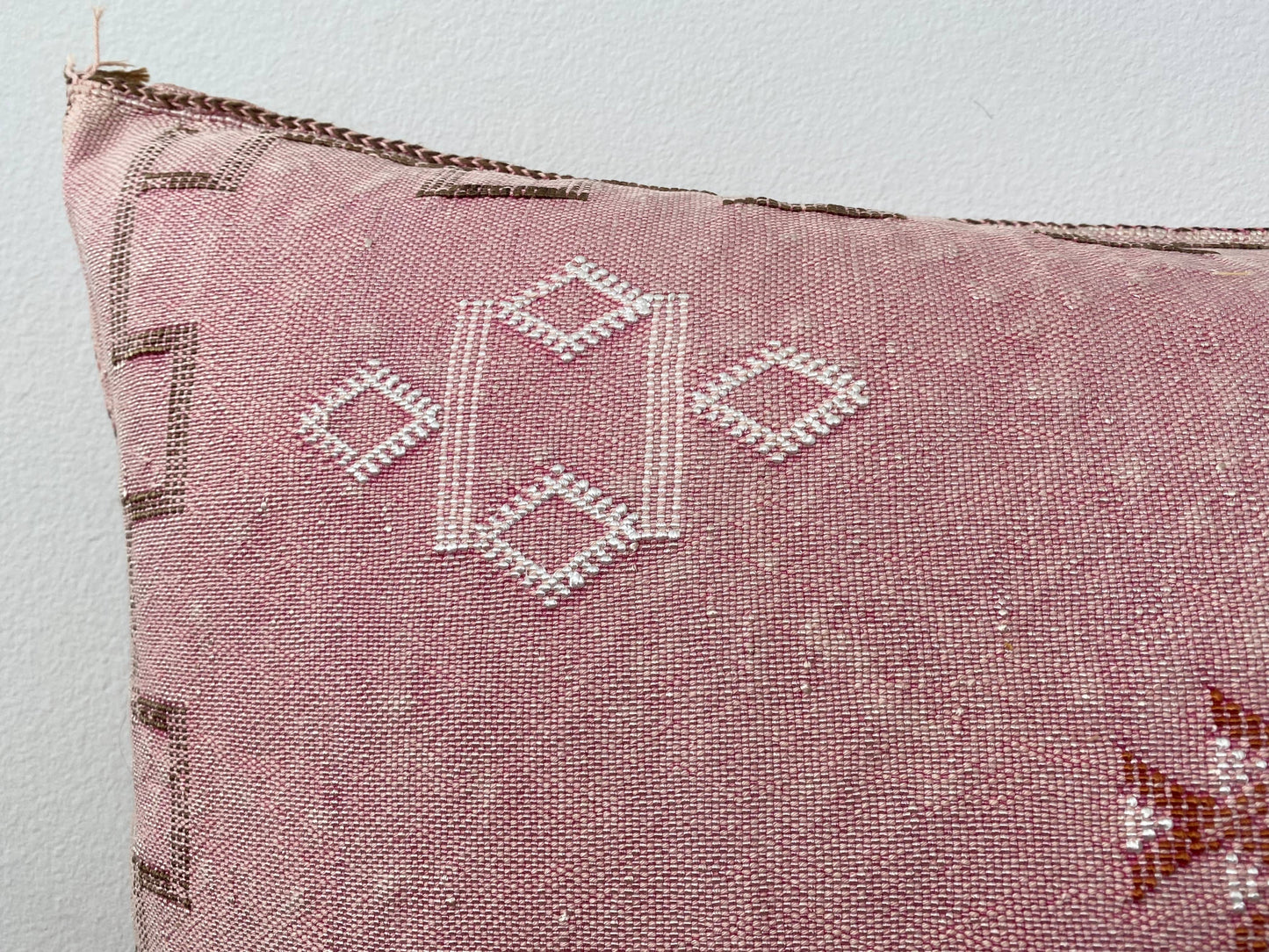 XL Silk Sabra Cover in Pink