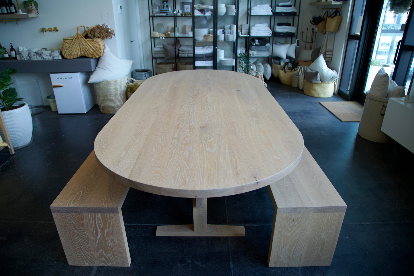 Hallis Dining Table