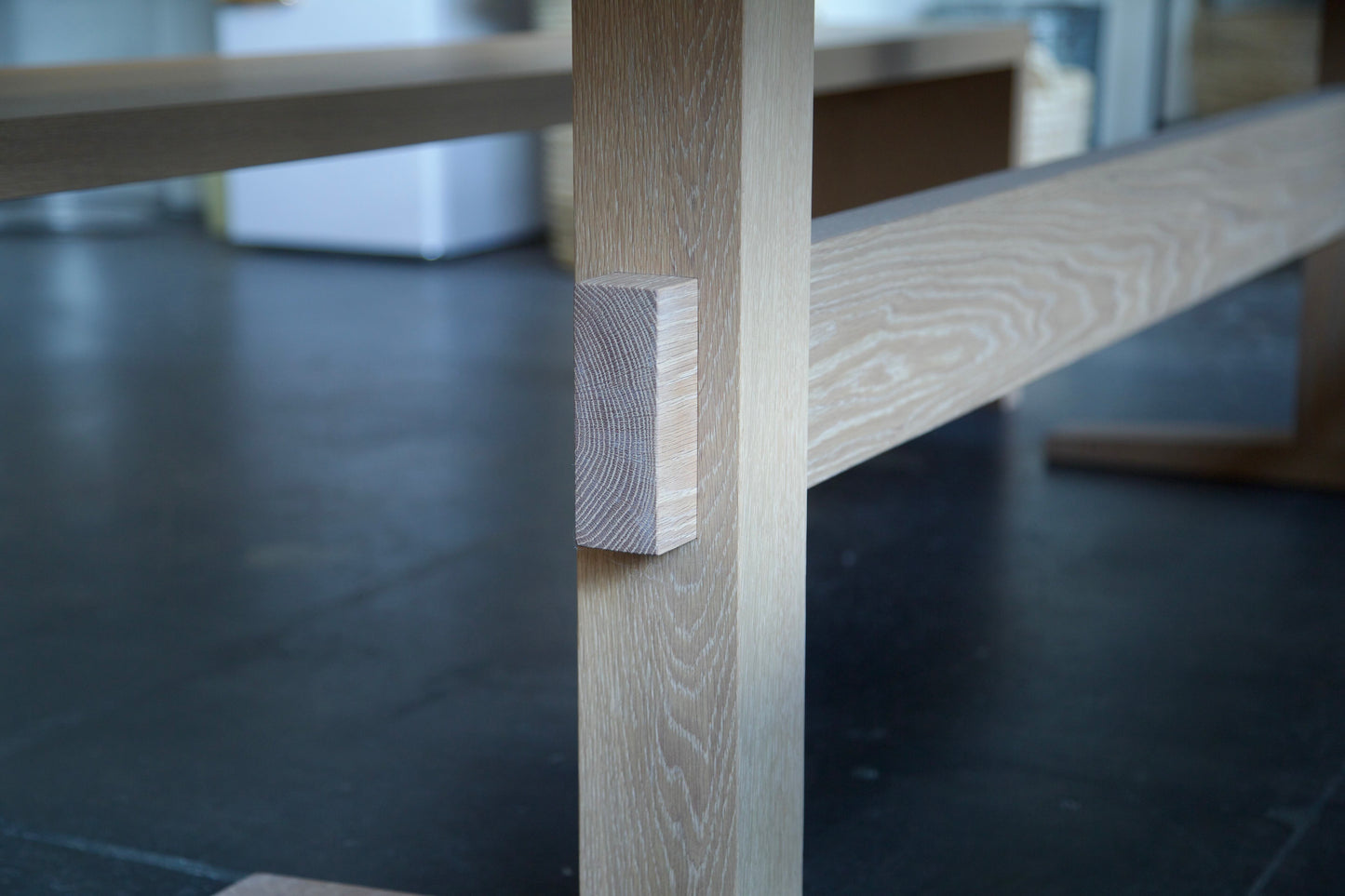 Hallis Dining Table
