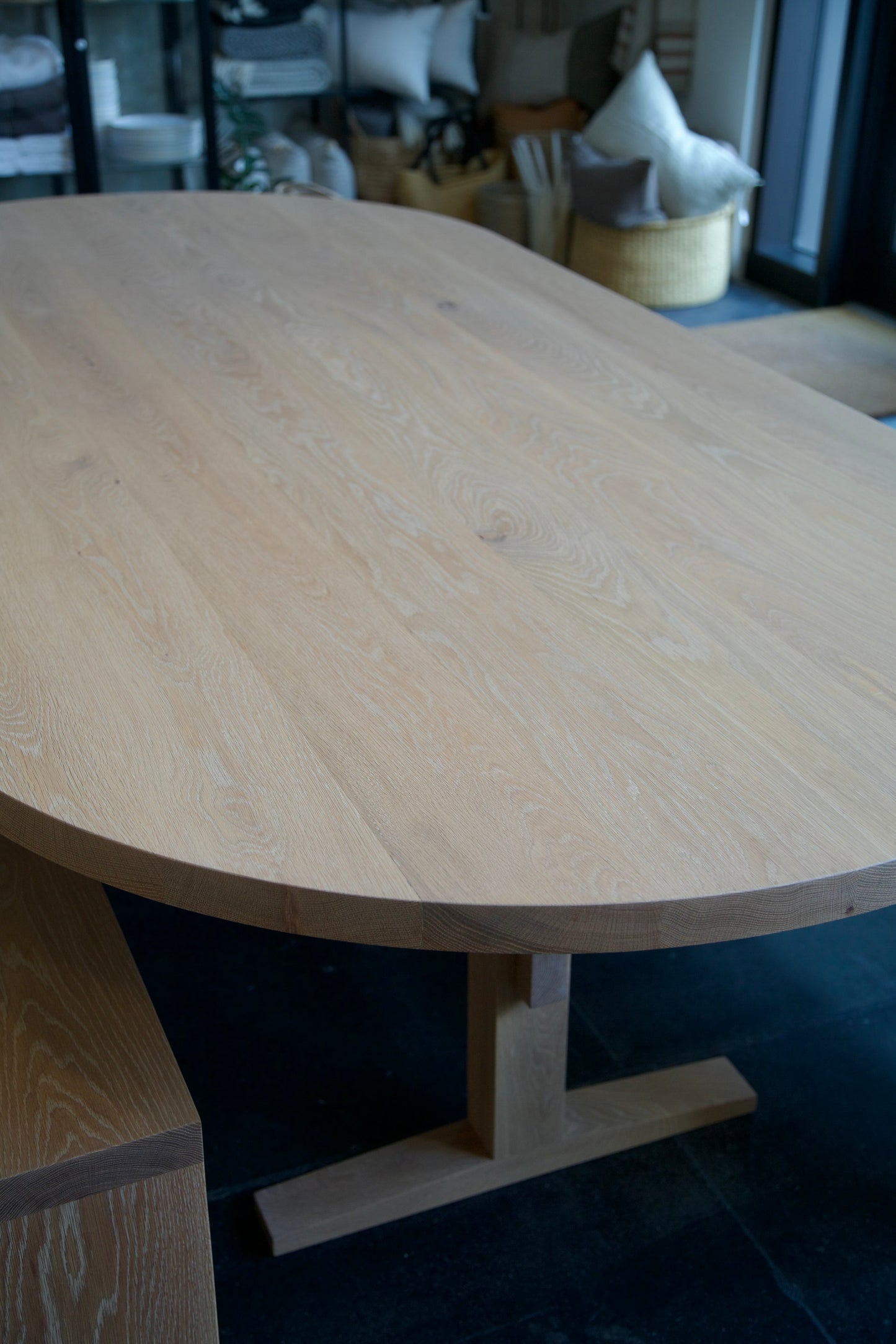 Hallis Dining Table