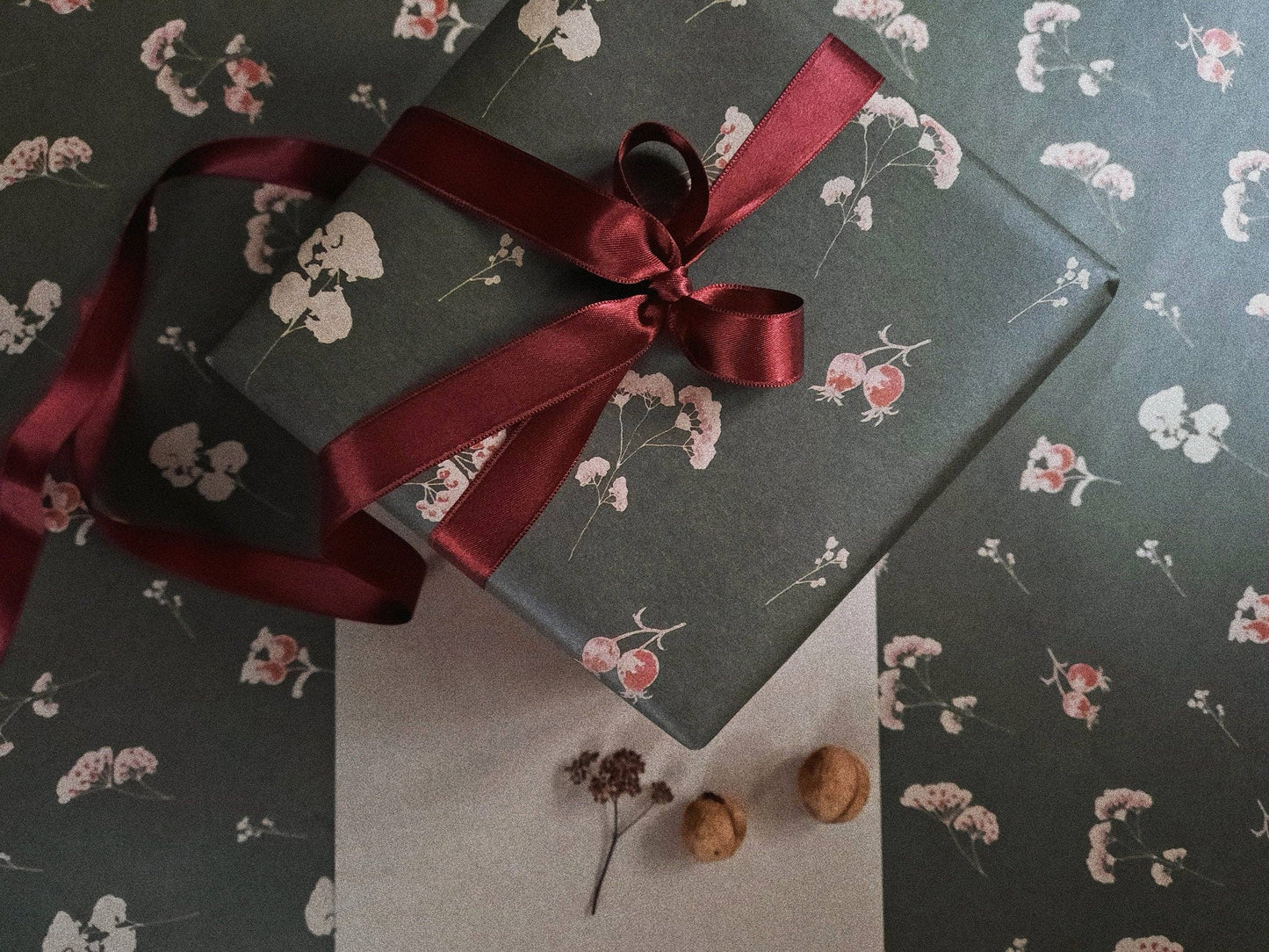 Floral Deep Green Kraft Wrapping Paper - Set of 3