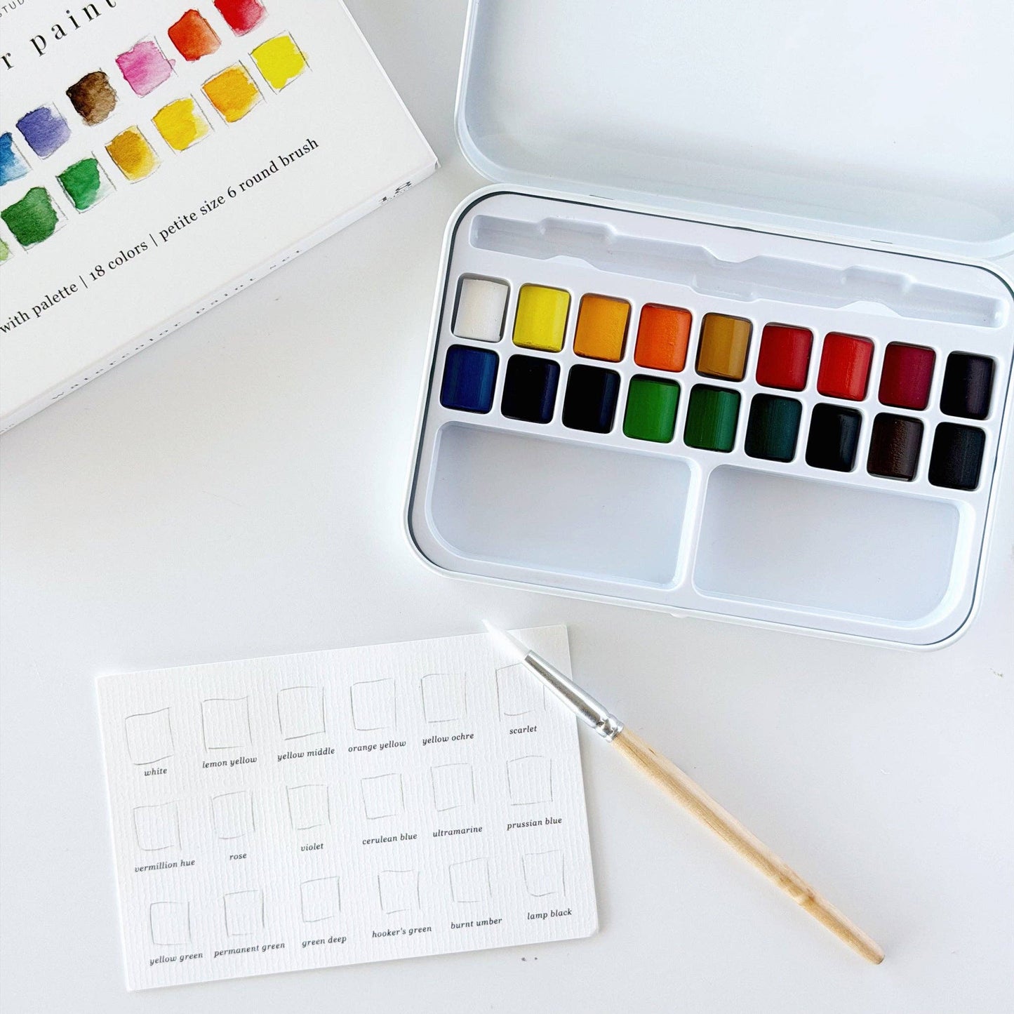 Watercolour paint set - 18 colours with brush