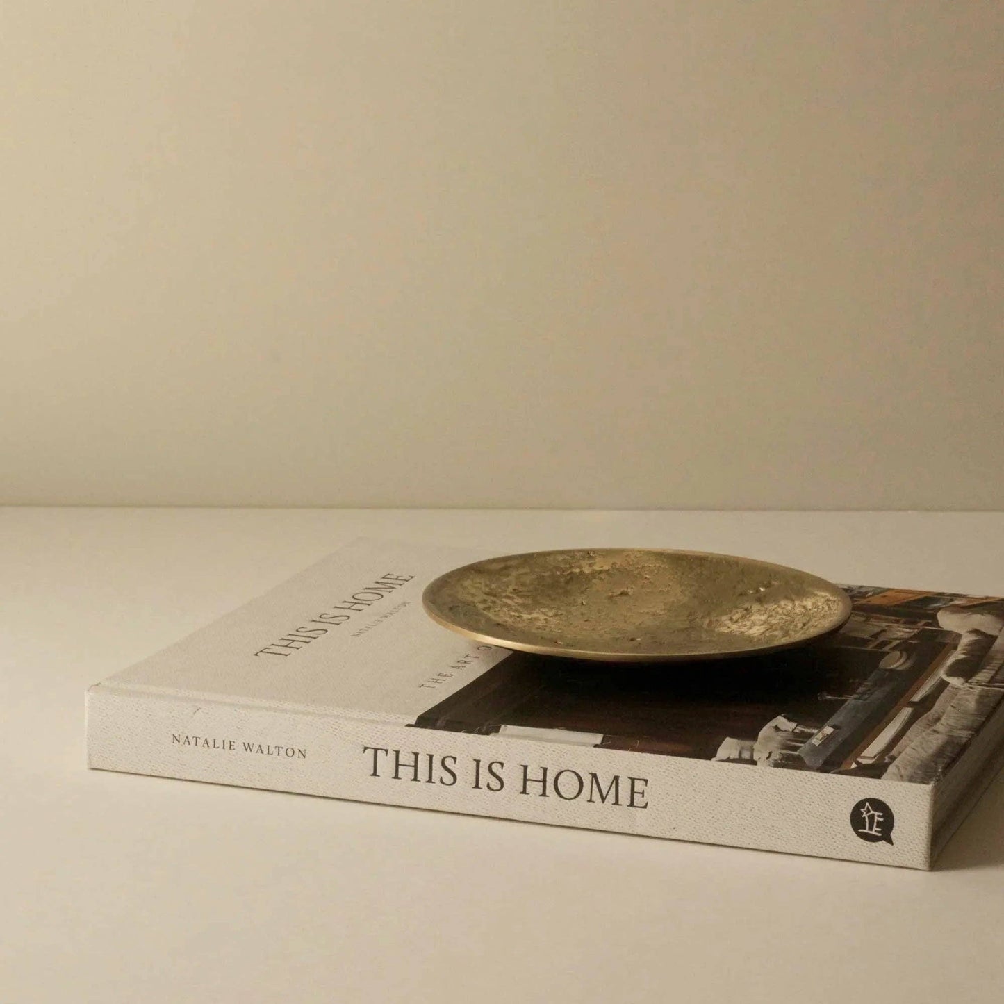 Luna Brass Plate
