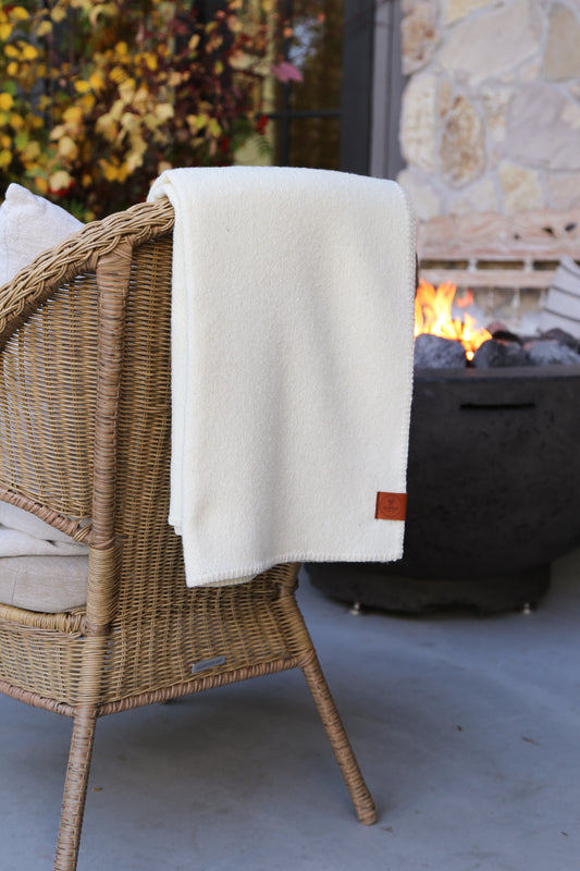Boucle Throw