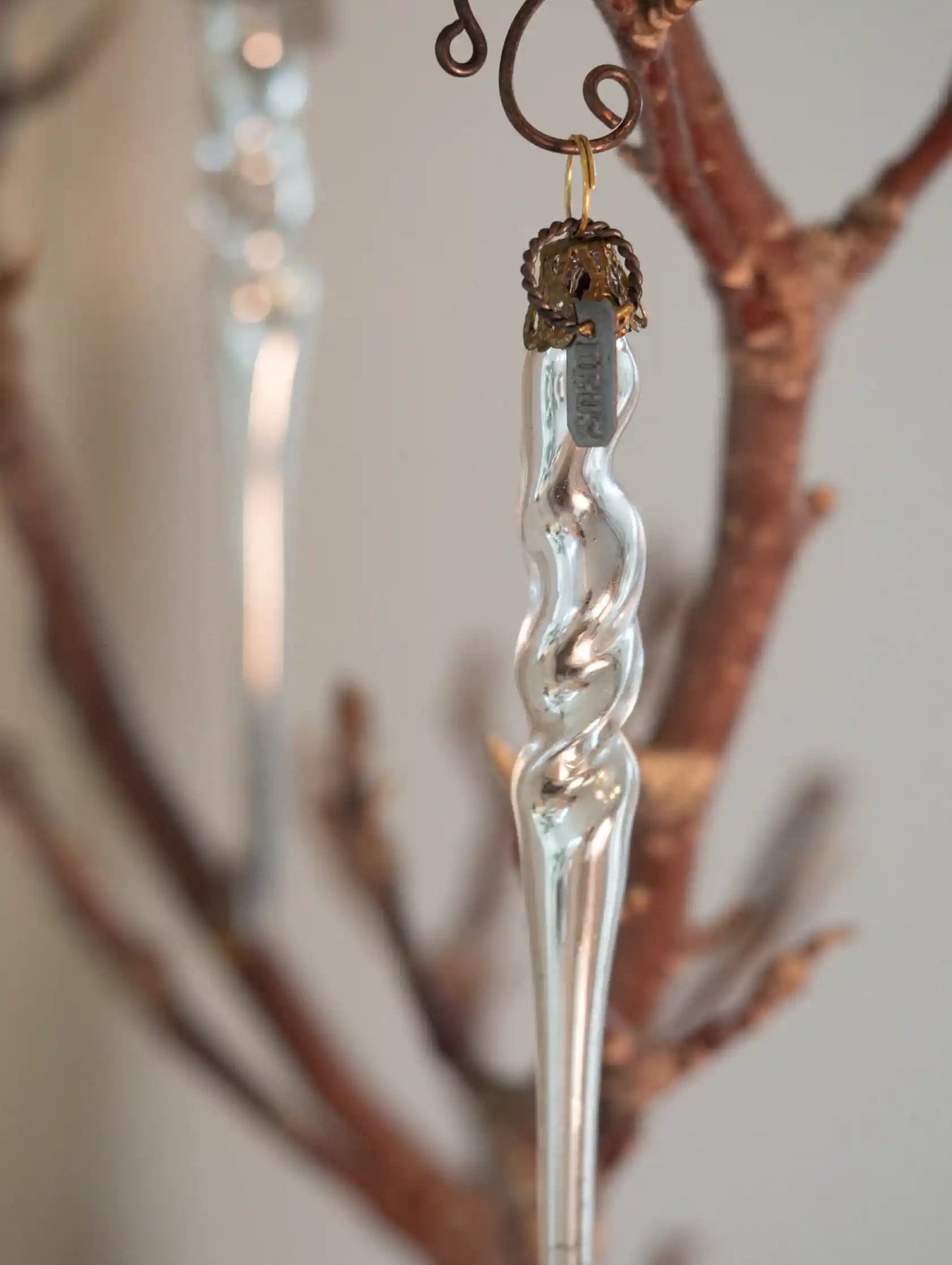 Mouth-blown Twisted Glass Icicle