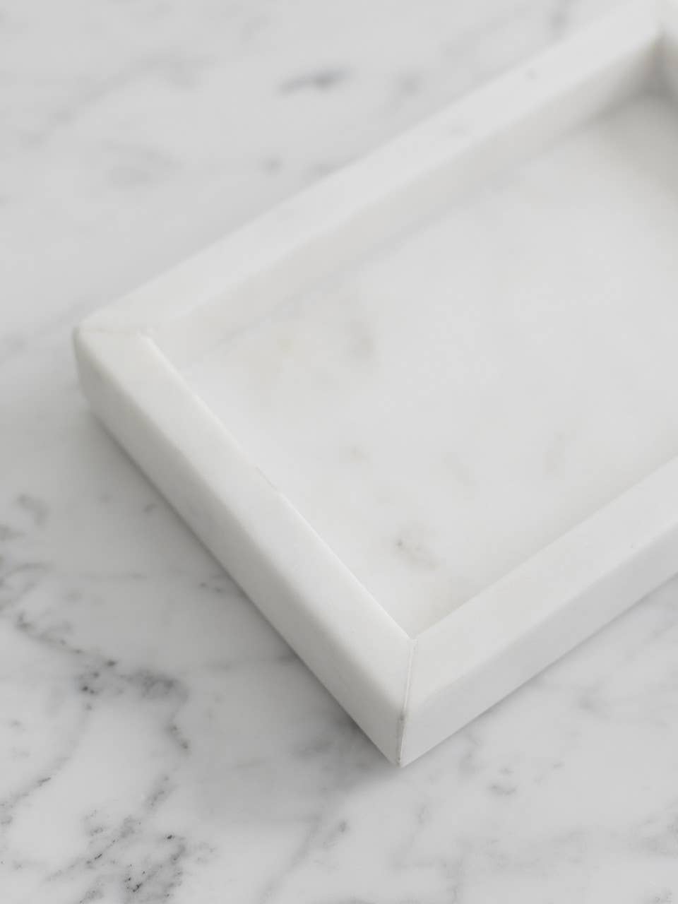Estonia marble soap dish