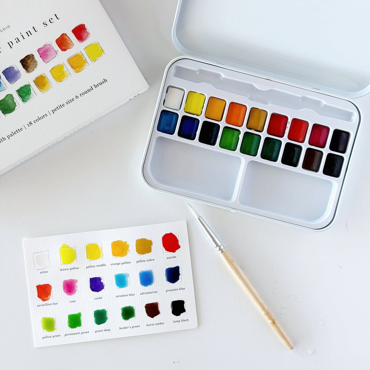 Watercolour paint set - 18 colours with brush