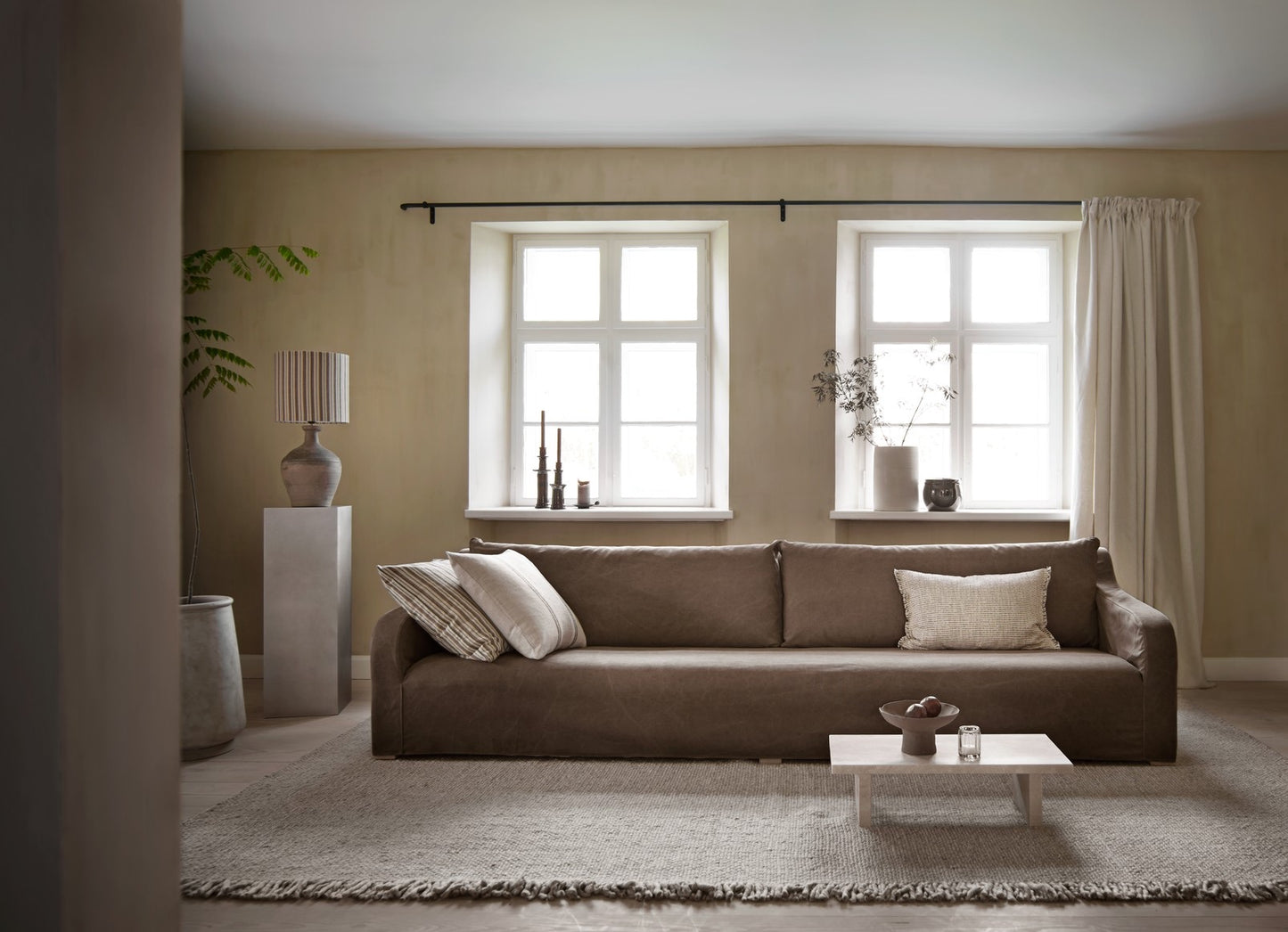 sand warm wool rug 11.5ft